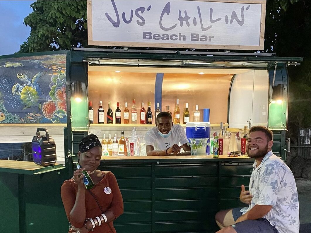 Jus Chillin Beach Bar